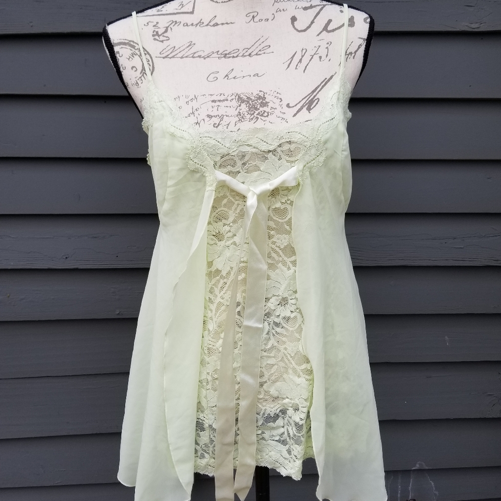 Victoria's Secret chartreuse lace gown small